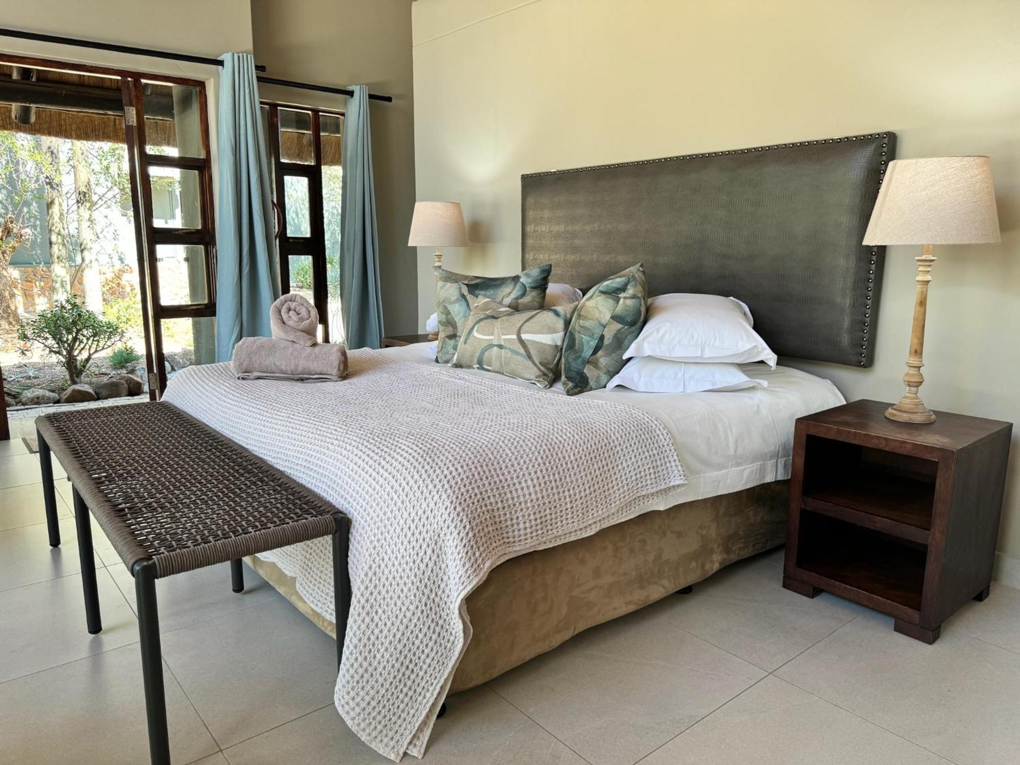 Pangolin Game Lodge - Self Catering, Incl 2 Game Drives Per Day Matlhagame 外观 照片