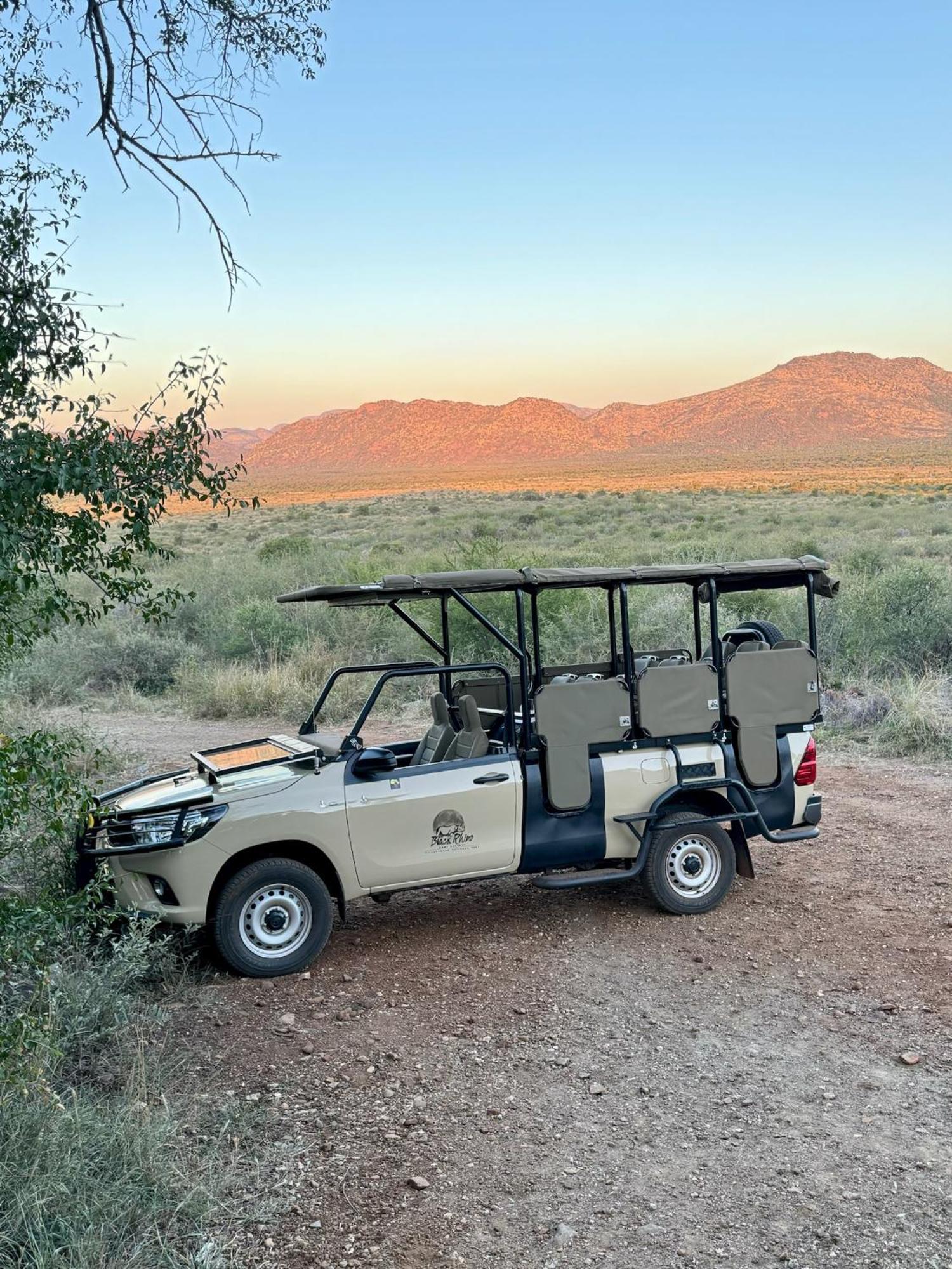 Pangolin Game Lodge - Self Catering, Incl 2 Game Drives Per Day Matlhagame 外观 照片